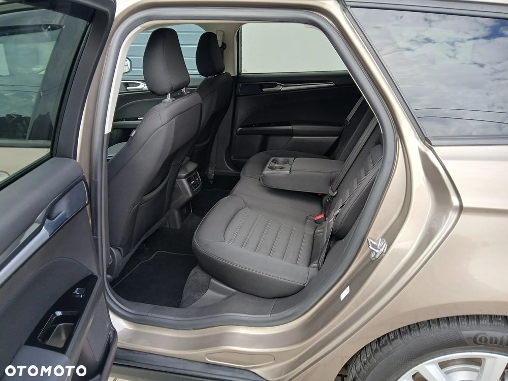 Ford Mondeo 2.0 EcoBlue Titanium - 27