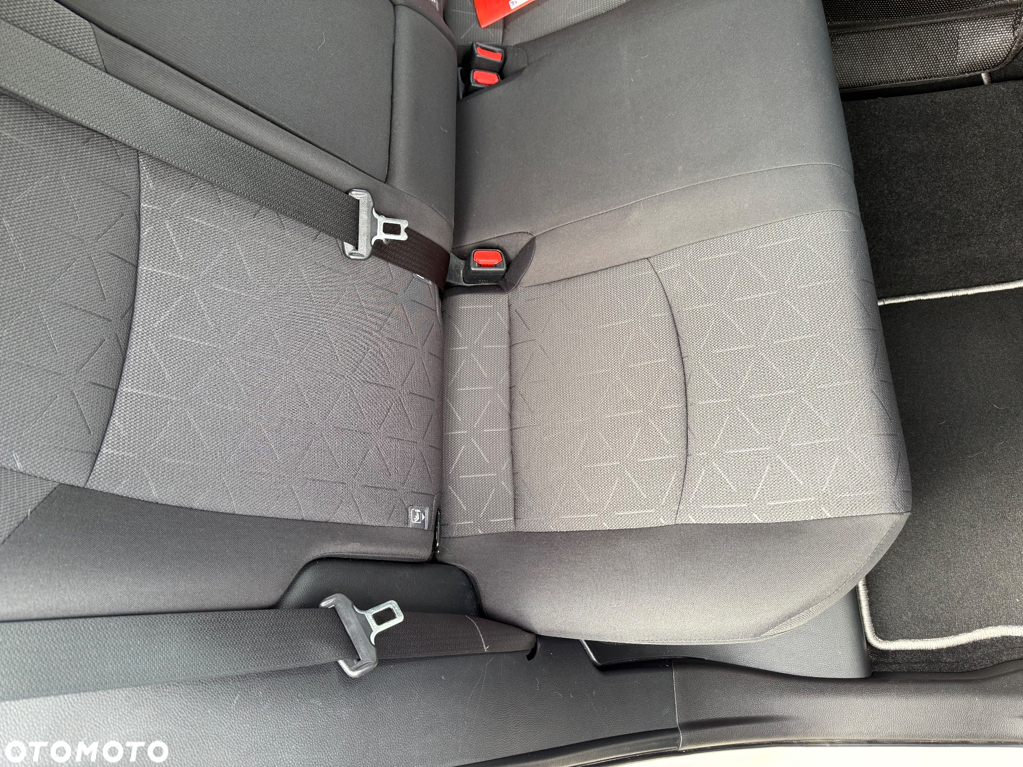 Toyota RAV4 2.5 Hybrid Comfort 4x2 - 14