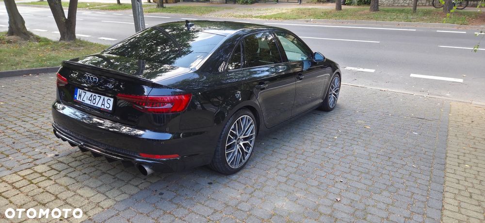 Audi A4 Limousine 2.0 TFSI Quattro S tronic - 10
