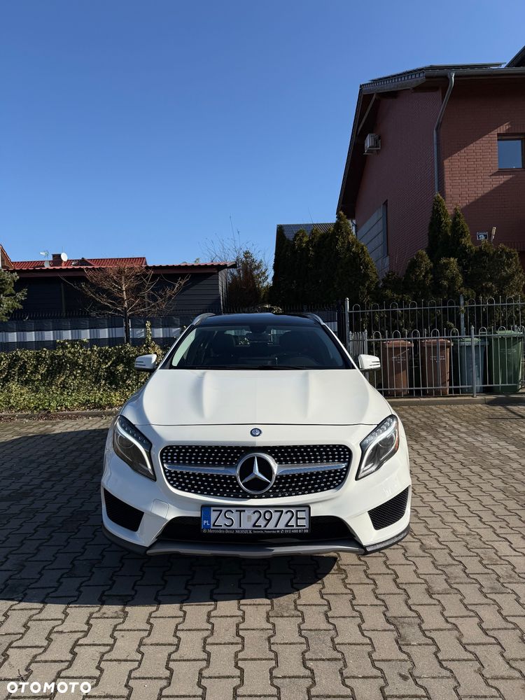 Mercedes-Benz GLA 250 4Matic 7G-DCT AMG Line - 2