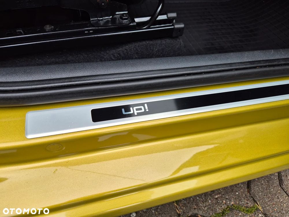 Volkswagen up! club - 38