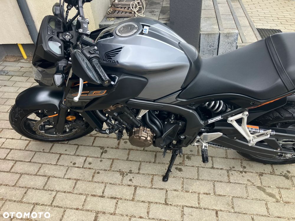 Honda CB - 17
