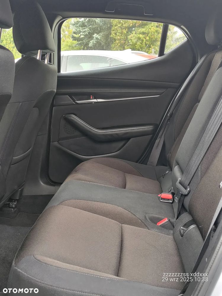 Mazda 3 - 10