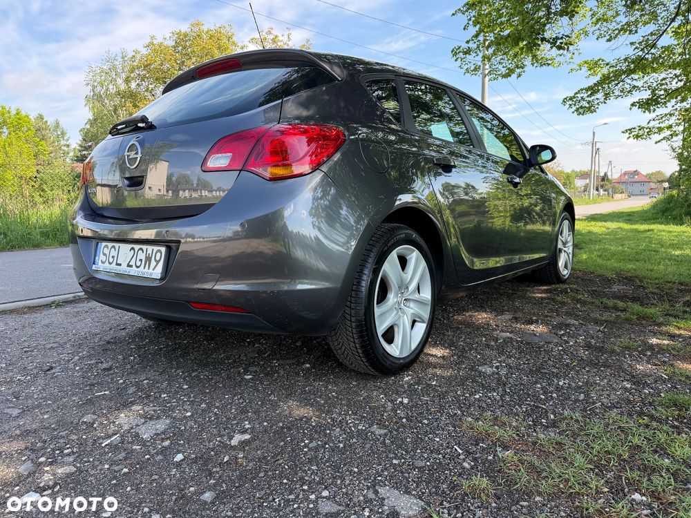 Opel Astra 1.6 Cosmo - 30