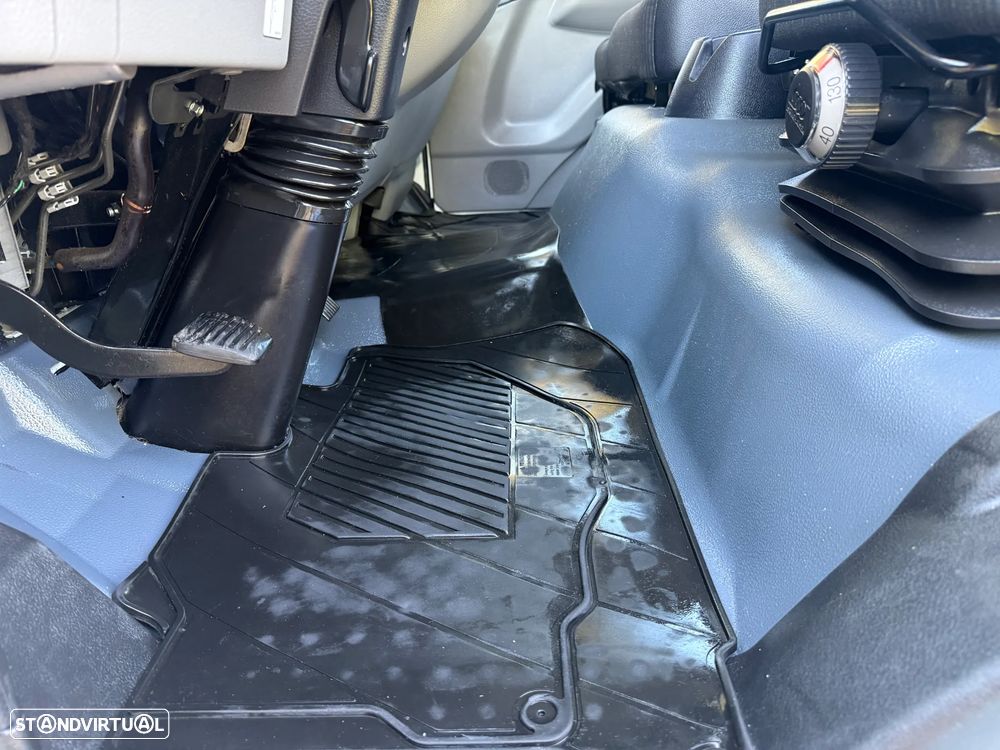 Mitsubishi FUSO CANTER 3C15 AC ABS - 18