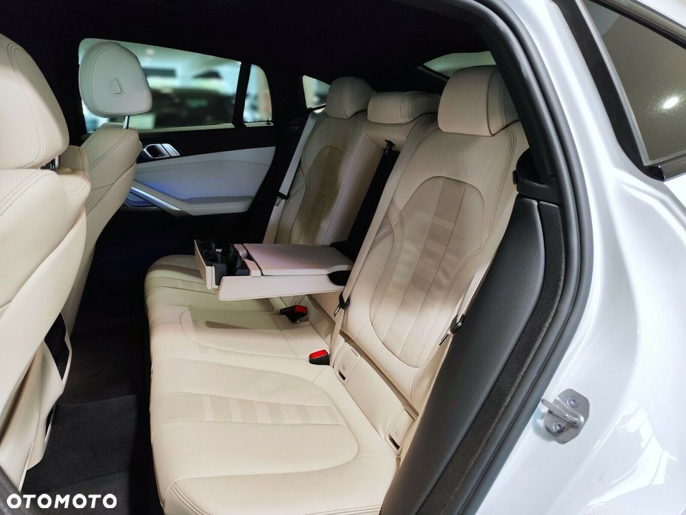BMW X6 - 24