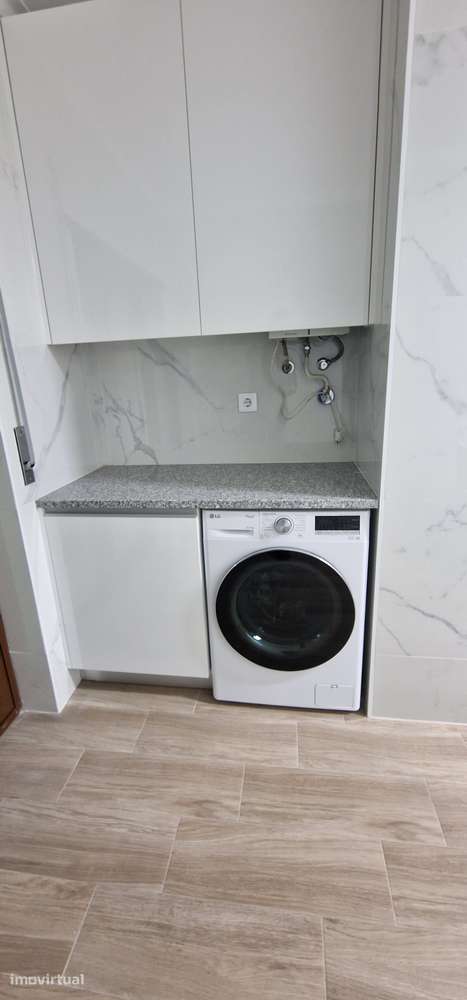 Excelente Quarto com Varanda privada junto do Bragaparque - Grande imagem: 3/12