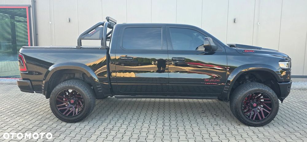 RAM 1500 5.7 Crew Cab Shortbed Limited Black - 5