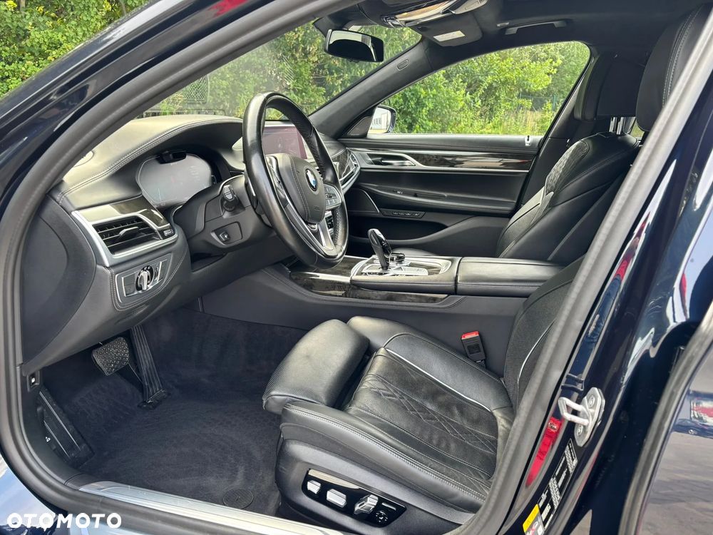 BMW Seria 7 - 10