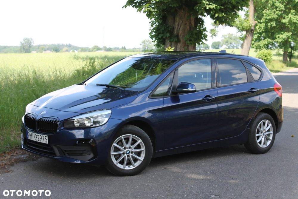 BMW Seria 2 216d - 11