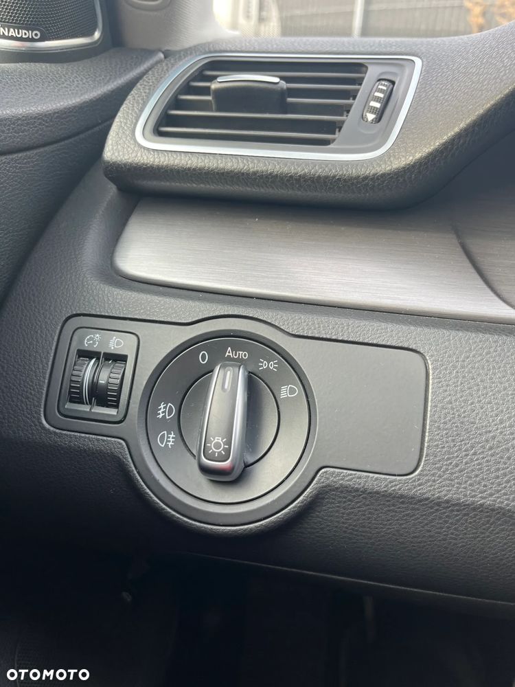 Volkswagen Passat 2.0 TDI Comfortline - 14