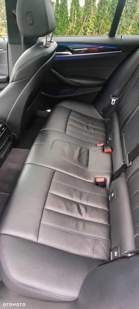 BMW Seria 5 520d M Sport Edition - 14