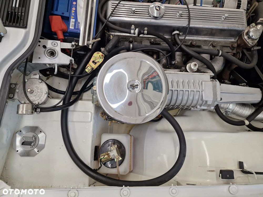 Triumph TR6 - 30