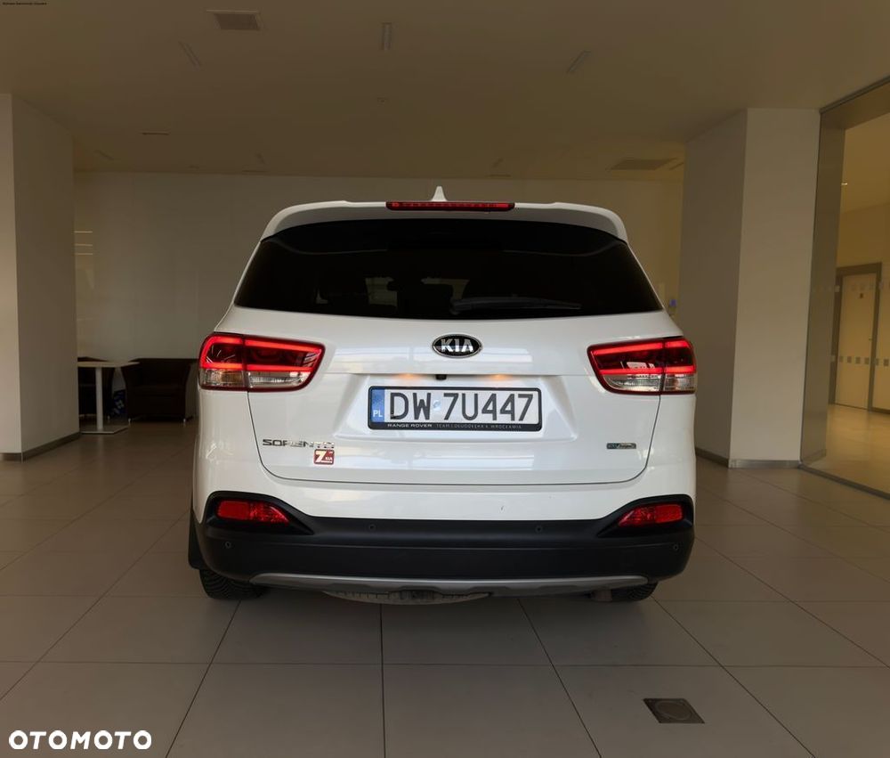Kia Sorento - 10