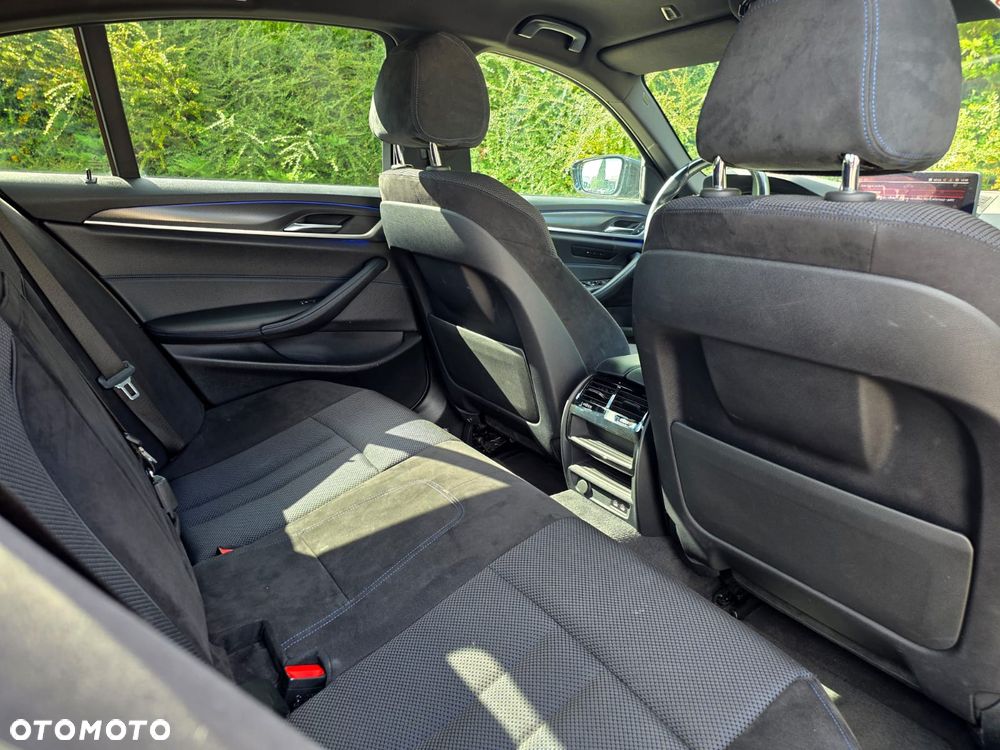 BMW Seria 5 540d xDrive mHEV M Sport sport - 18
