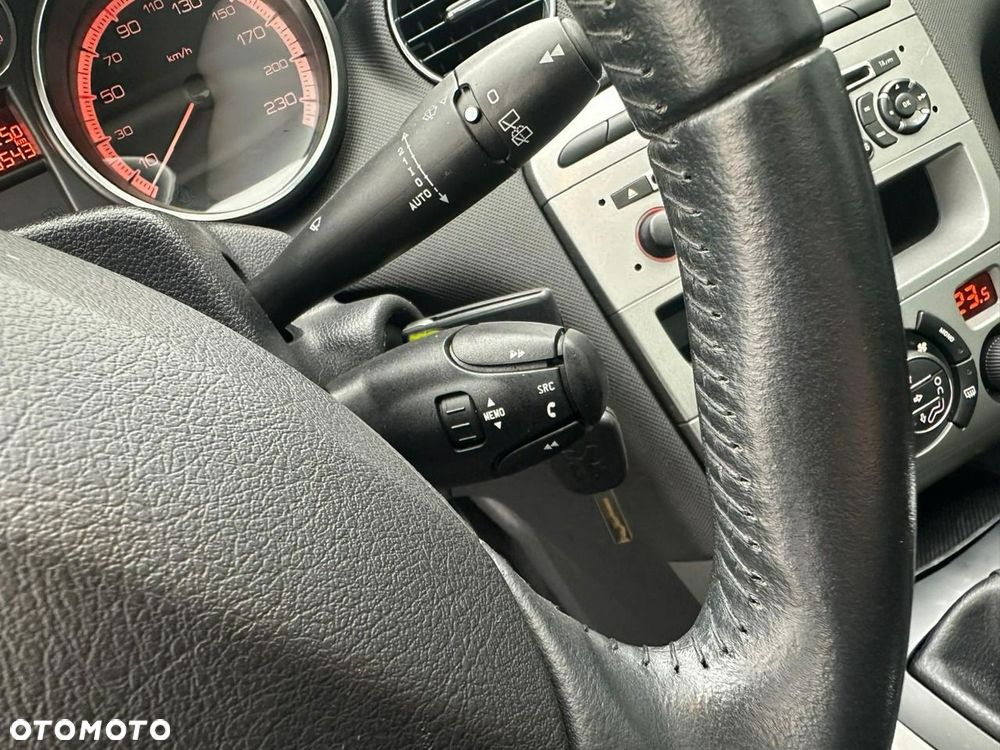 Peugeot 308 - 18