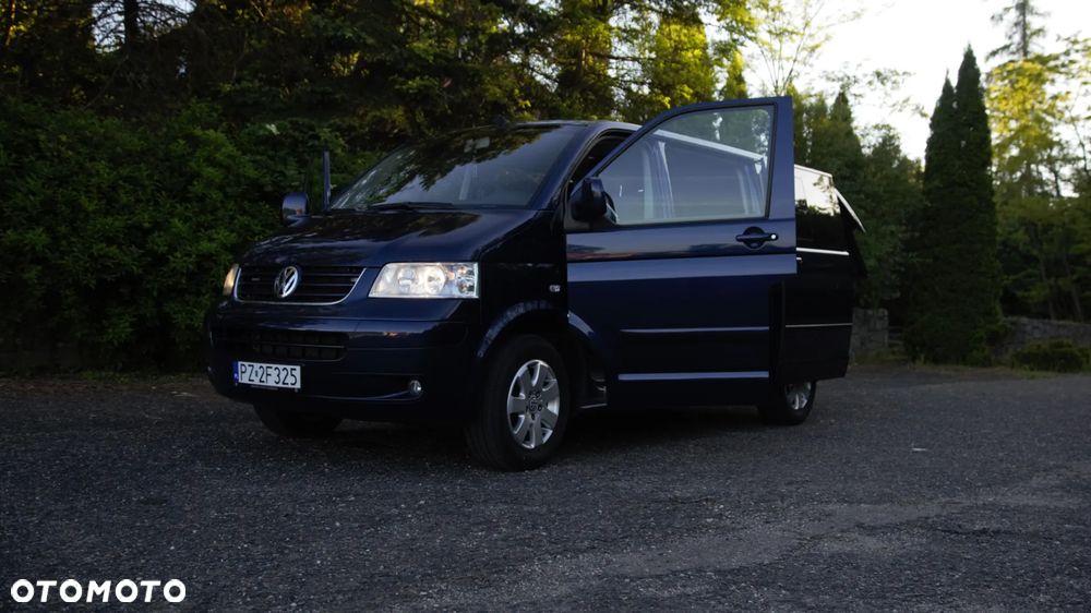 Volkswagen Multivan - 2