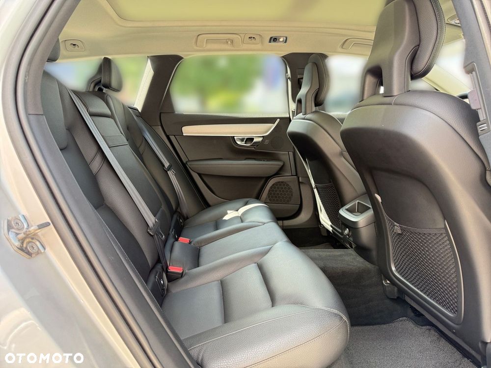 Volvo V90 - 26
