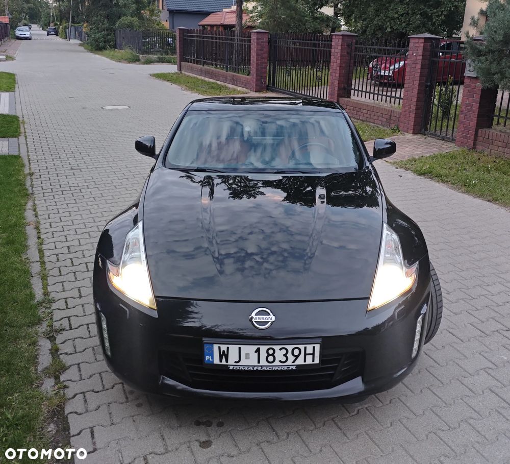 Nissan 370 Z - 9