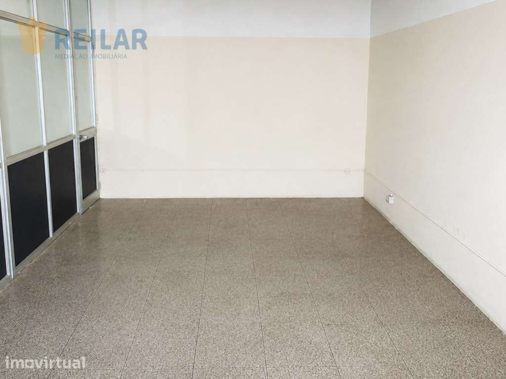 Quinta da Piedade - Loja 118 m2 Investimento - Grande imagem: 3/4