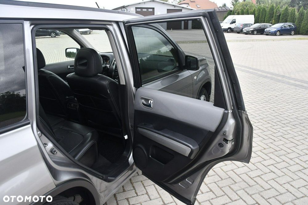 Nissan X-Trail - 18
