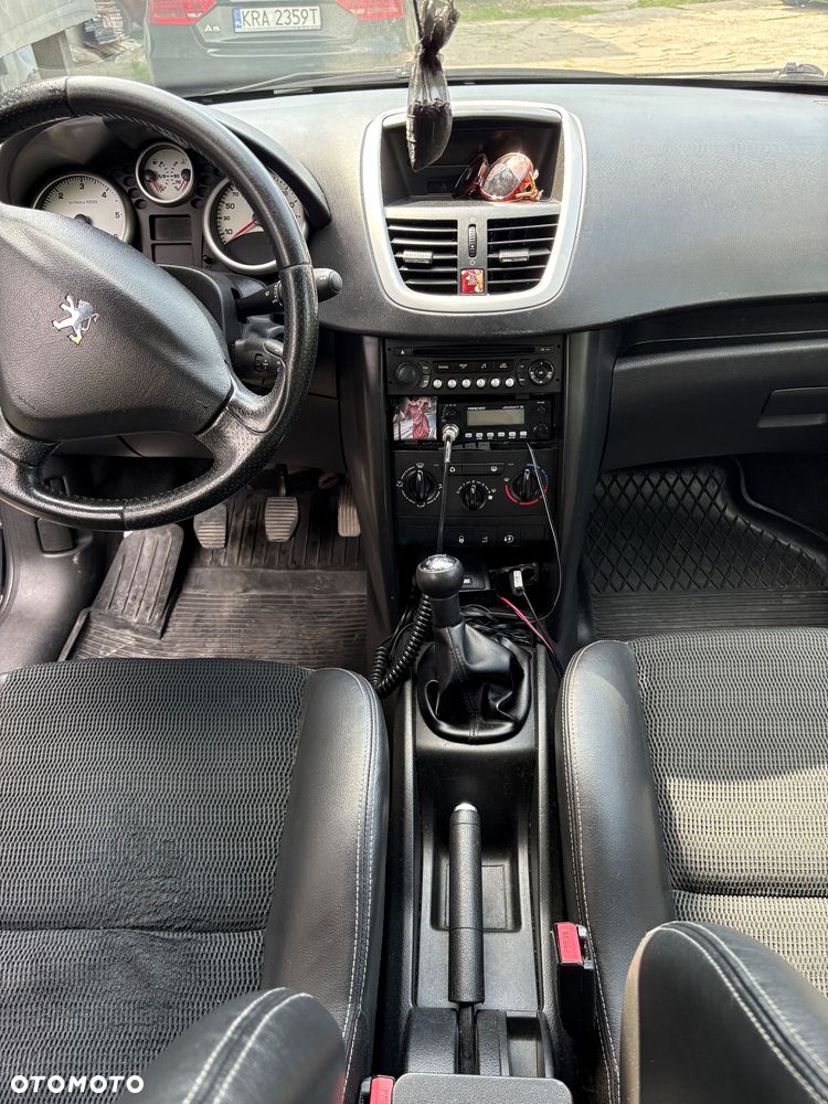 Peugeot 207 1.4 HDi Trendy - 6