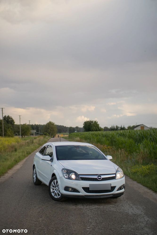 Opel Astra 1.6 T Sport - 1