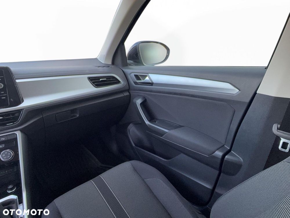 Volkswagen T-Roc - 22