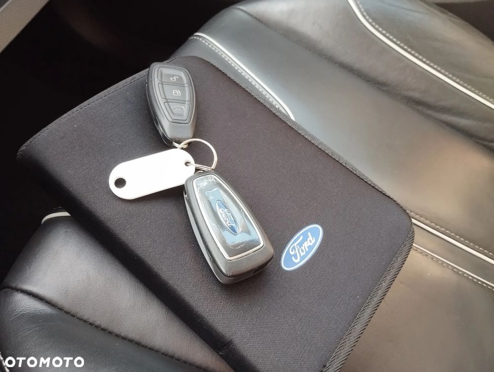 Ford Focus 1.6 EcoBoost Start-Stopp-System Champions Edition - 30