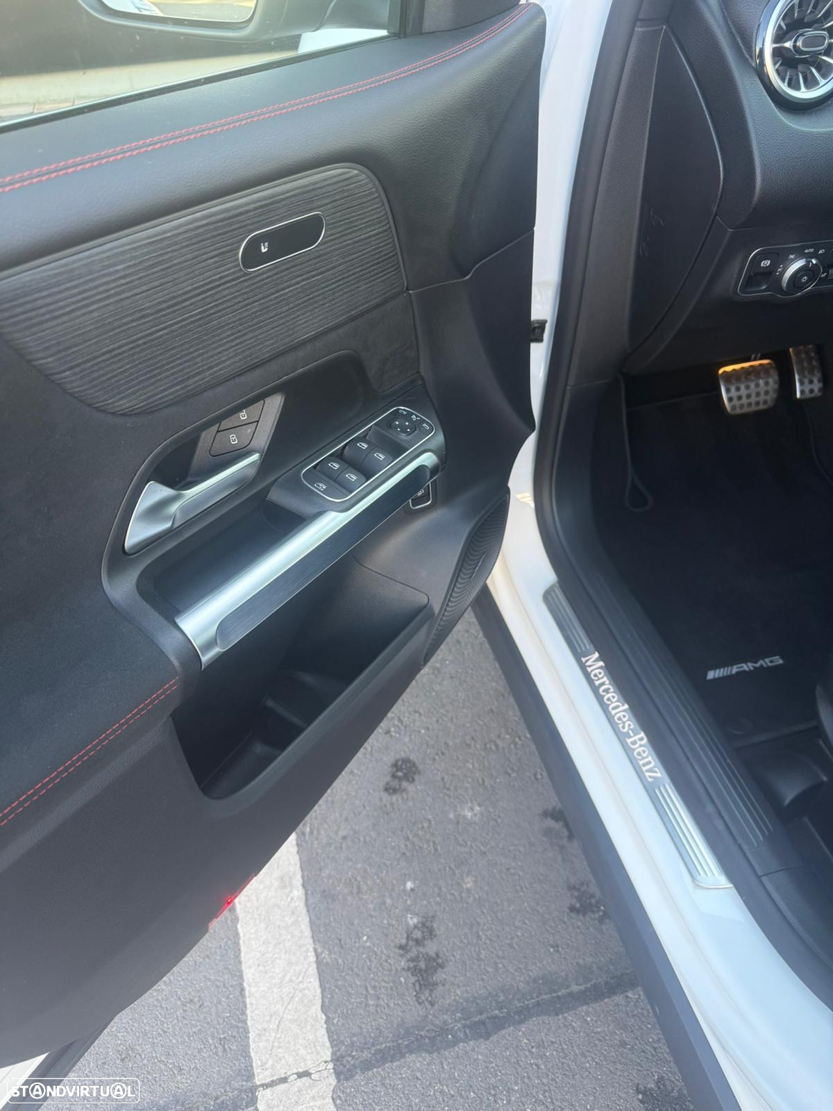 Mercedes-Benz GLB 220 d 4Matic 8G-DCT AMG Line - 22