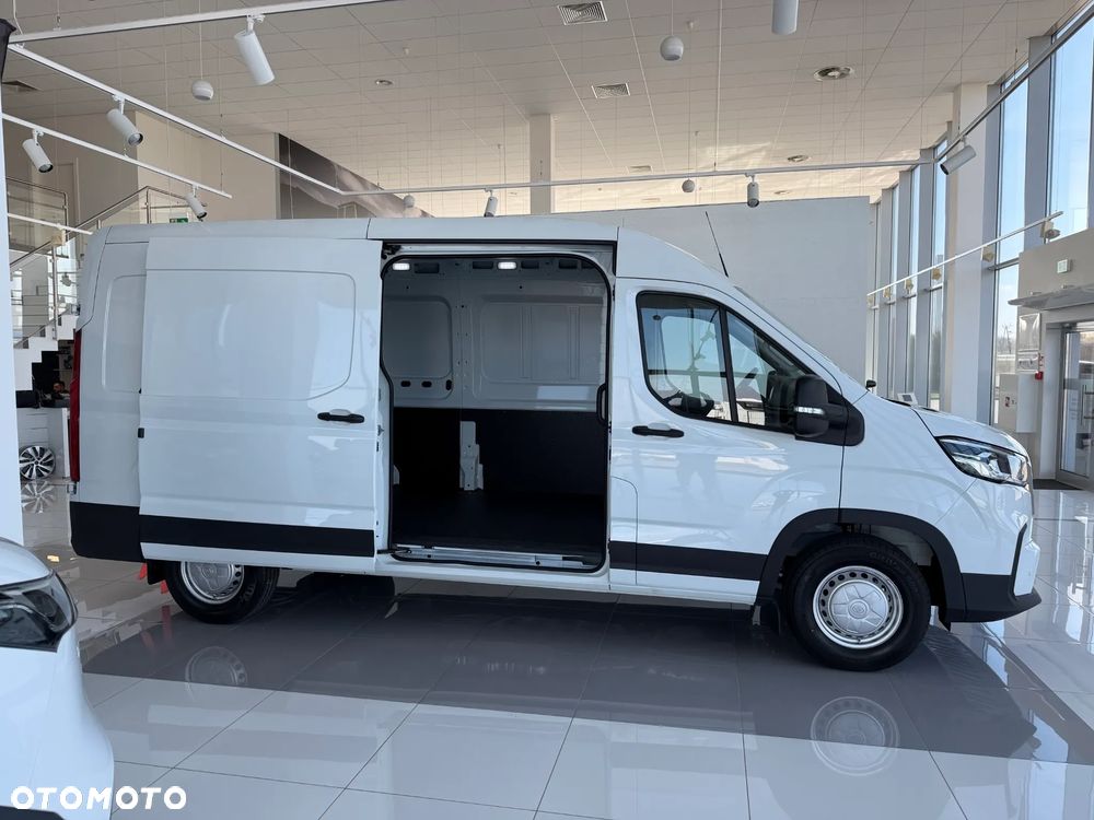 Maxus Deliver 9 - 6