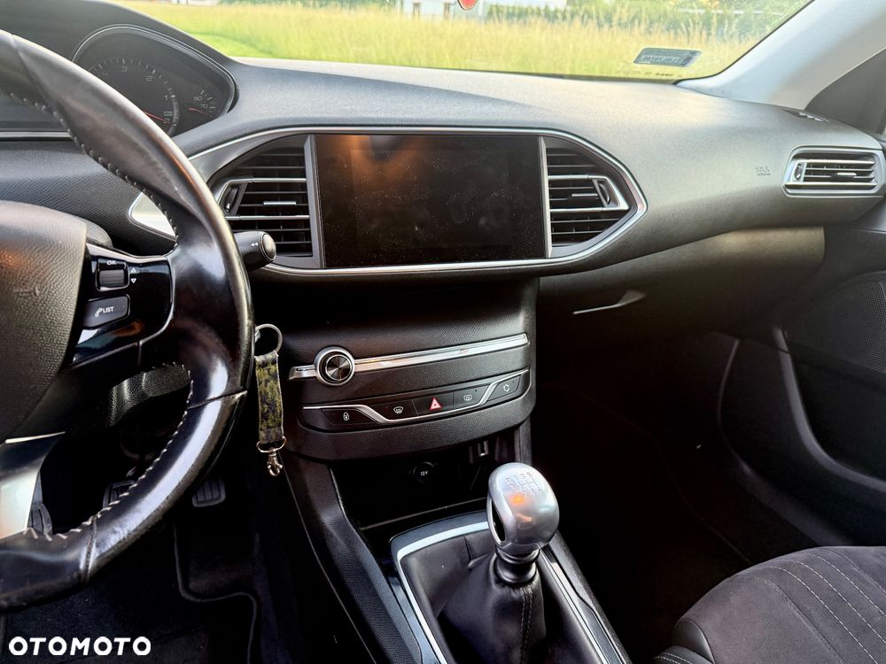Peugeot 308 1.5 BlueHDi Business Line S&S - 10