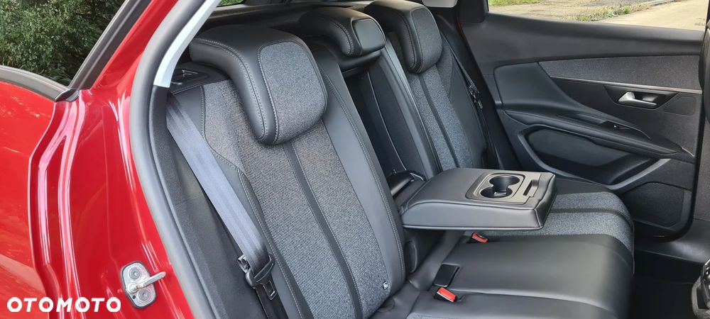 Peugeot 3008 1.5 BlueHDi Allure S&S EAT8 - 19