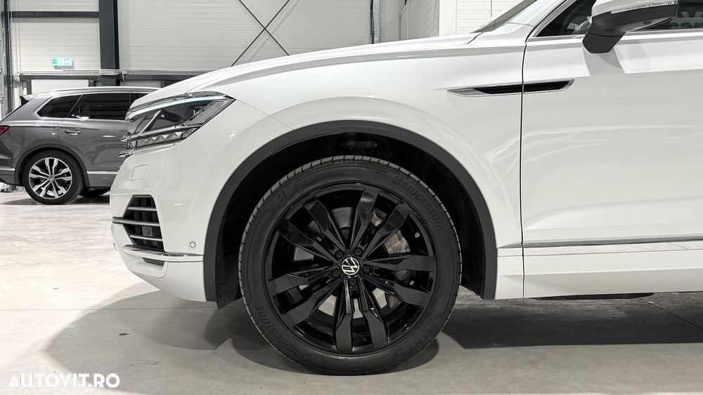 Volkswagen Touareg - 16