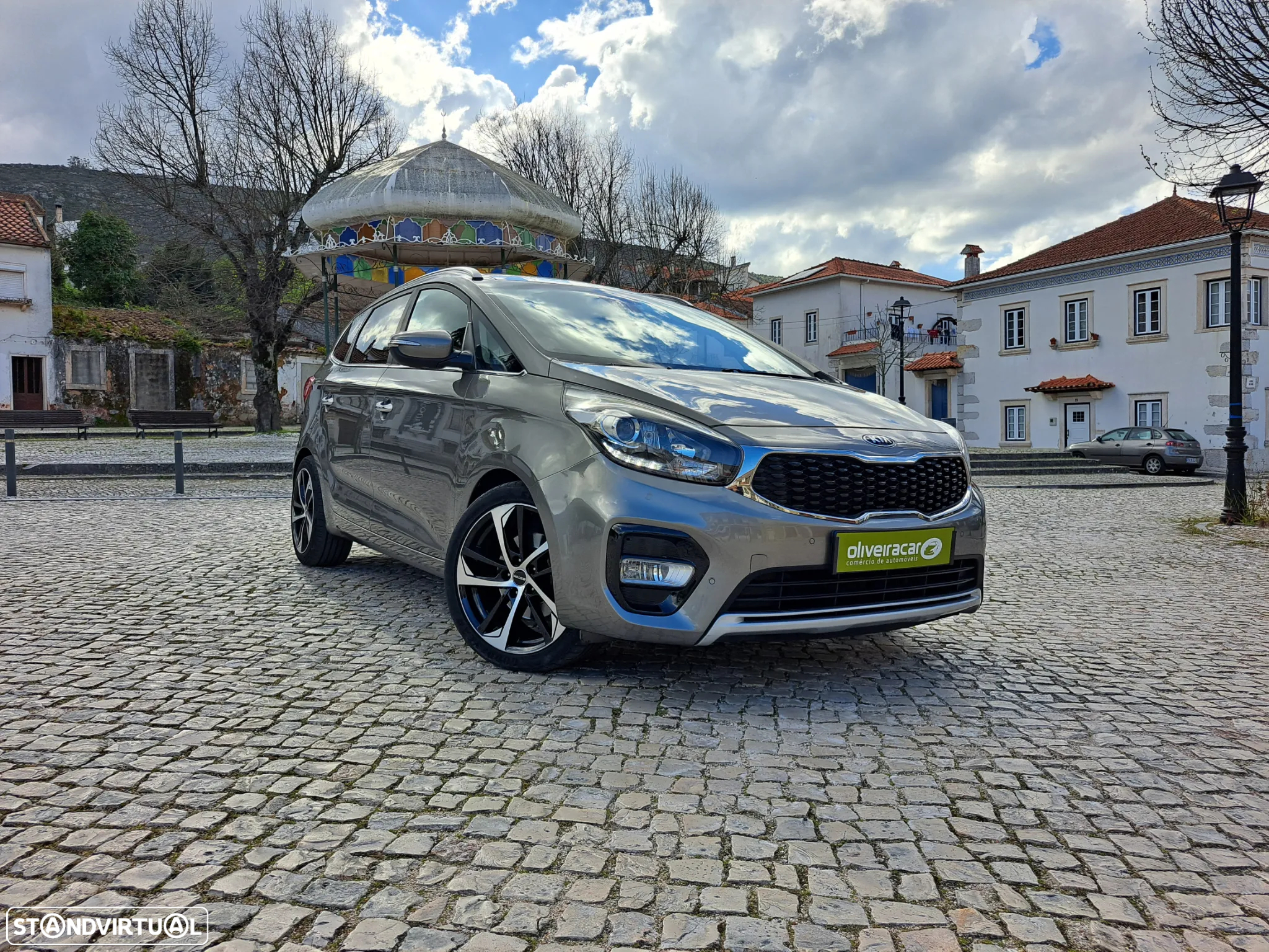 Kia Carens 1.7 CRDi ISG TX - 10