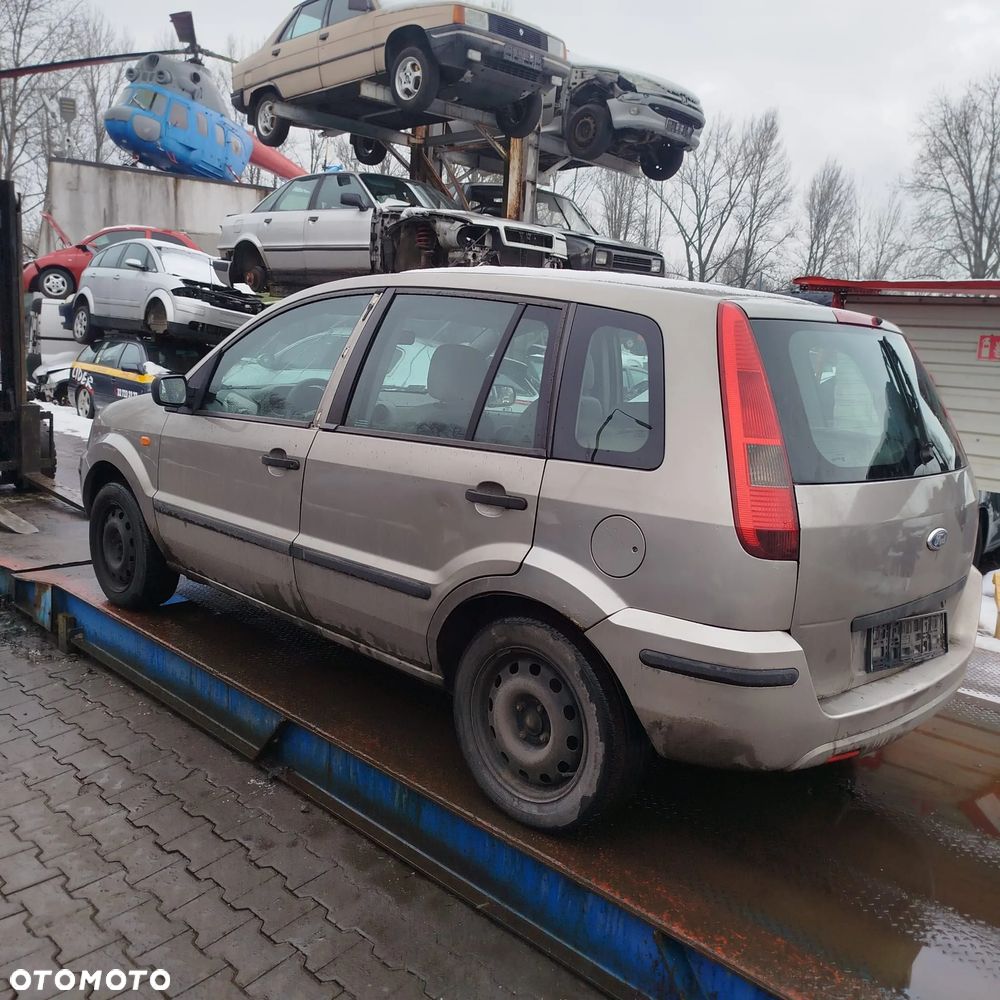 Ford Fusion  na części . - 7