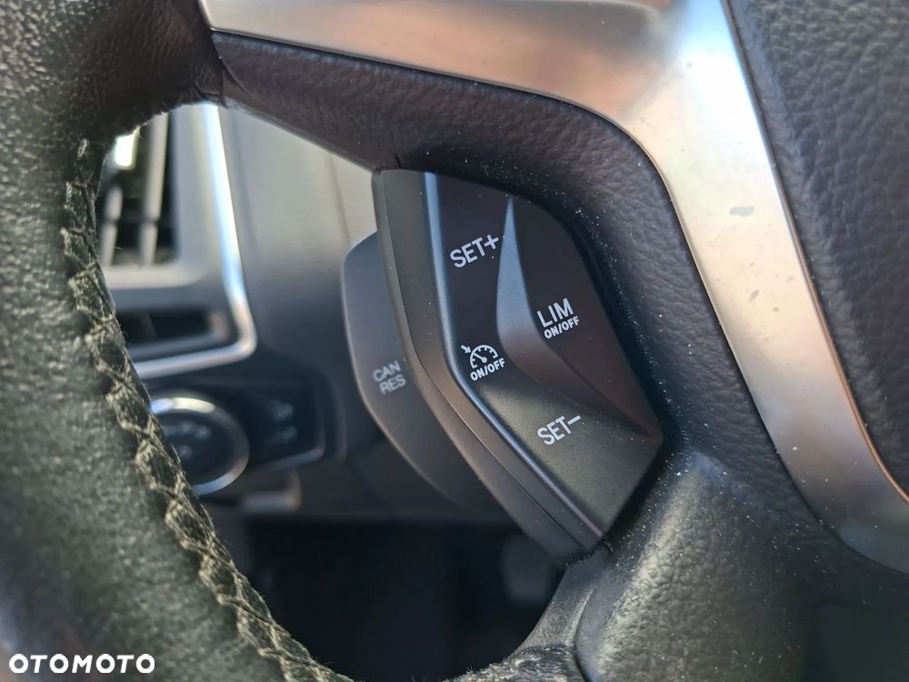 Ford Focus 1.0 EcoBoost Titanium - 19
