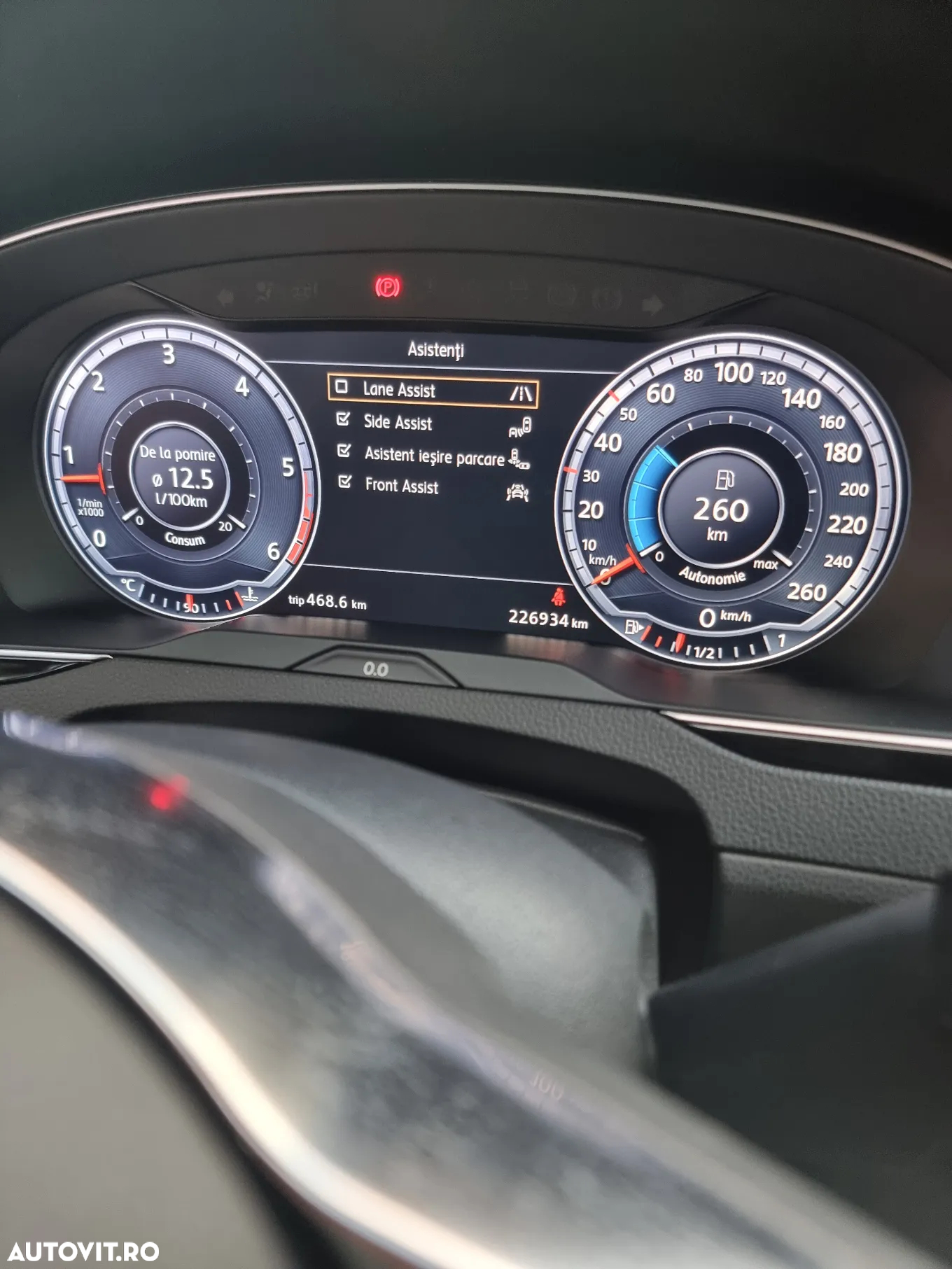 Volkswagen Passat Variant 2.0 TDI R Executive - 8