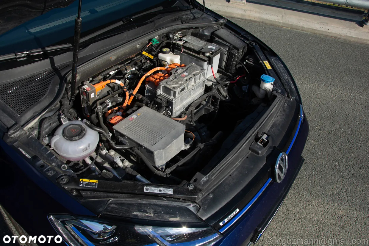 Volkswagen Golf e-Golf - 7