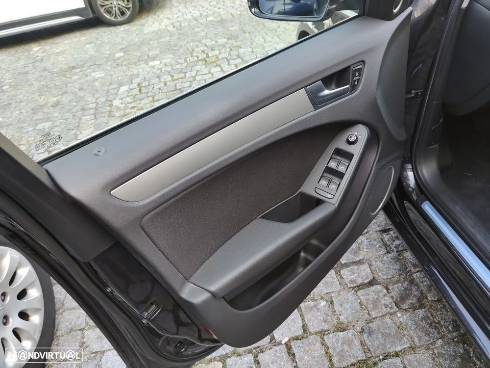 Audi A4 Avant 2.0 TDi Advance - 12