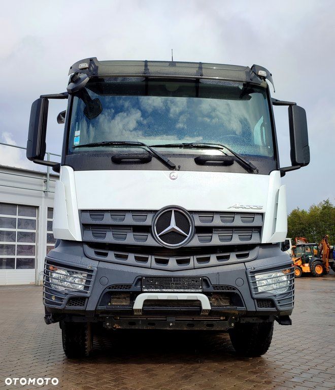 Mercedes-Benz Arocs 3243 - 2