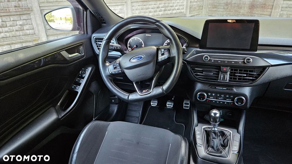 Ford Focus 2.0 EcoBlue ST - 25