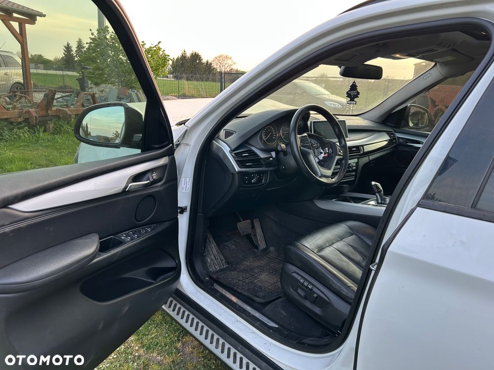 BMW X5 xDrive25d - 16