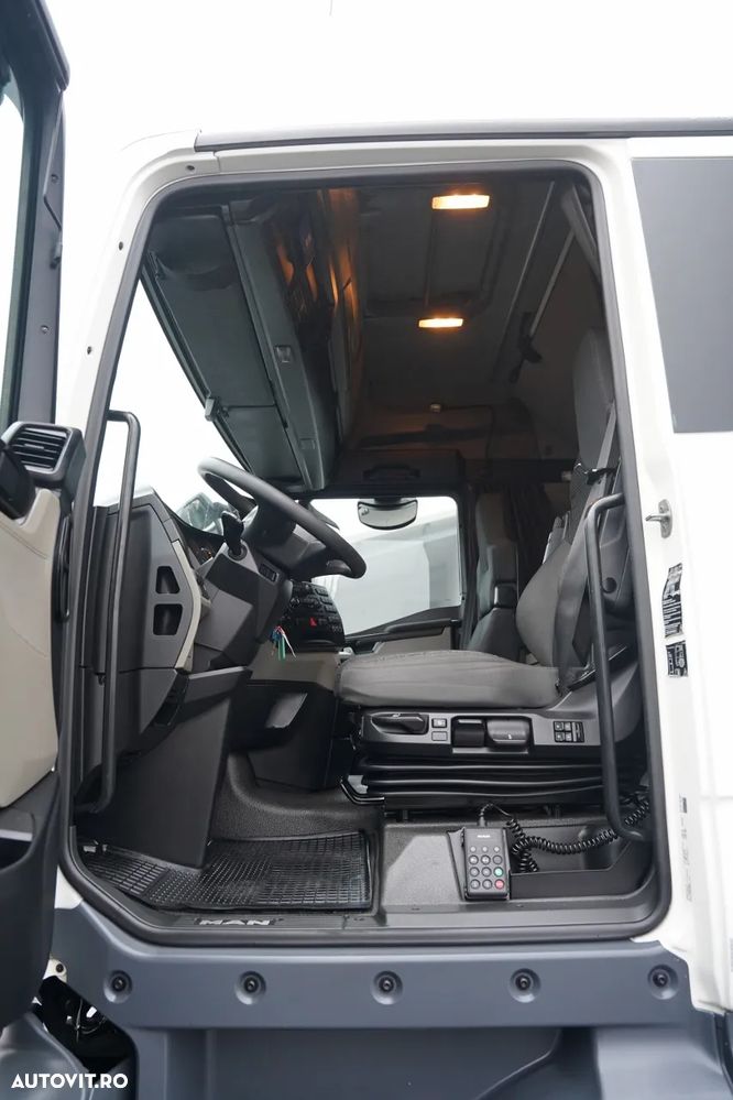 MAN TGX 26.470 / BDF / 6X2 / Suprastructură SDG HV 100/120 / Axă liftabilă / Pentru transport containere / - 26