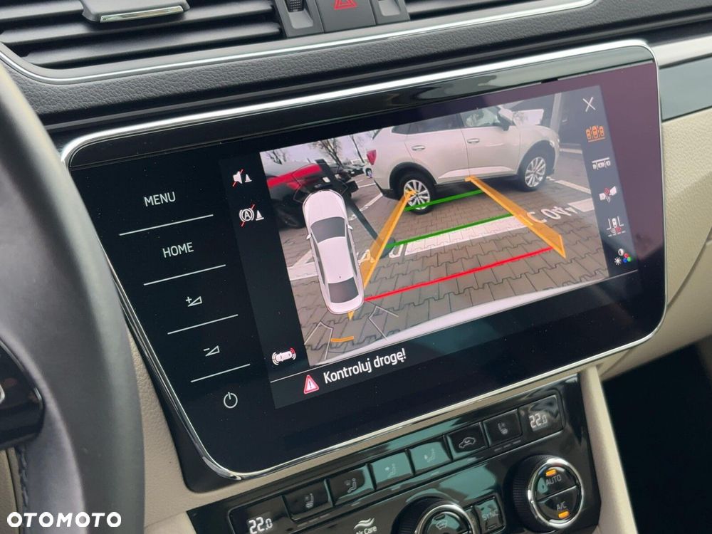 Skoda Superb 2.0 TDI L&K DSG - 20