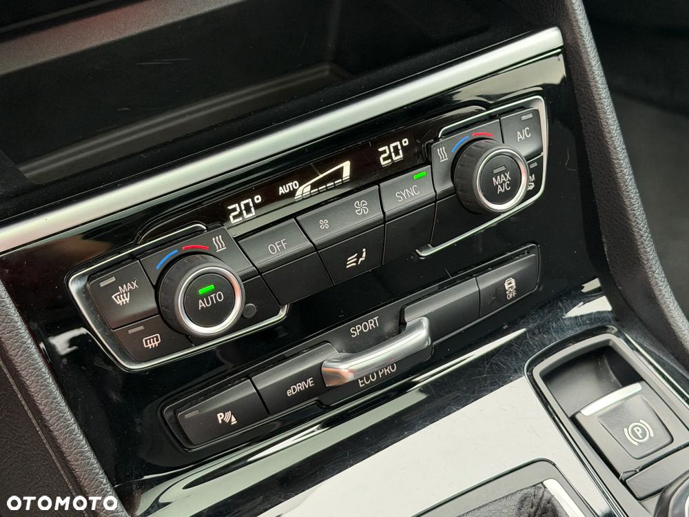 BMW Seria 2 225xe iPerformance Sport Line - 15