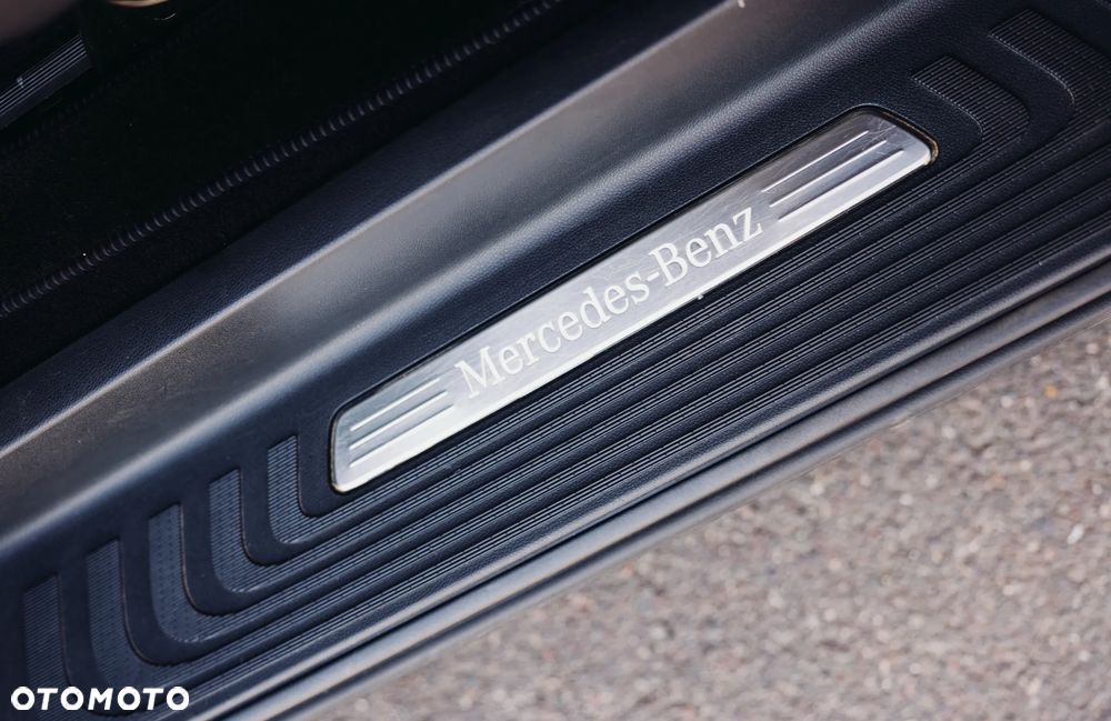 Mercedes-Benz Klasa V 300 d 4-Matic 9G-Tronic - 16