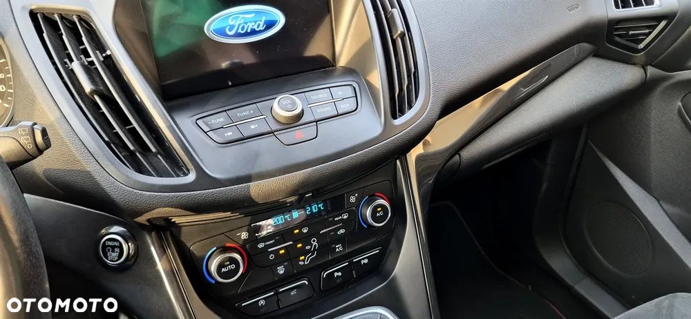 Ford Kuga 2.0 TDCi 4x2 ST-Line - 17