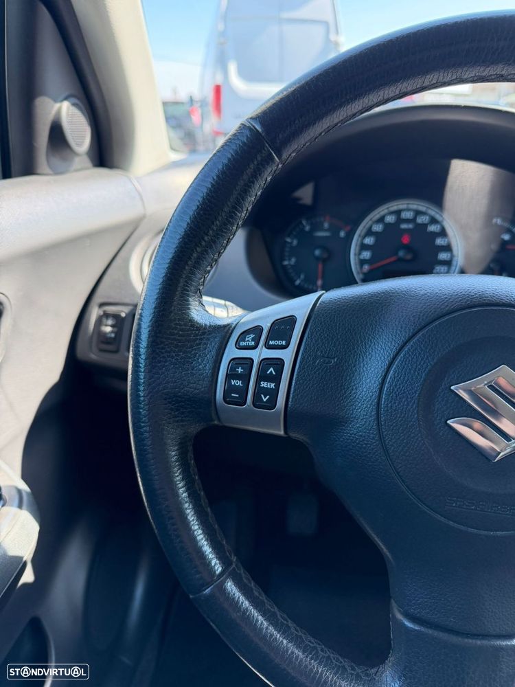 Suzuki Swift 1.3 DDiS GL - 25