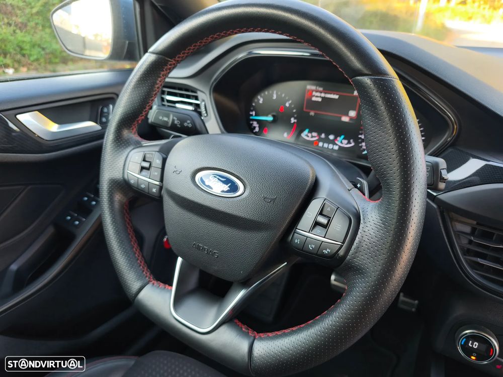 Ford Focus SW 1.5 EcoBlue S&S Aut. ST-LINE DESIGN - 17